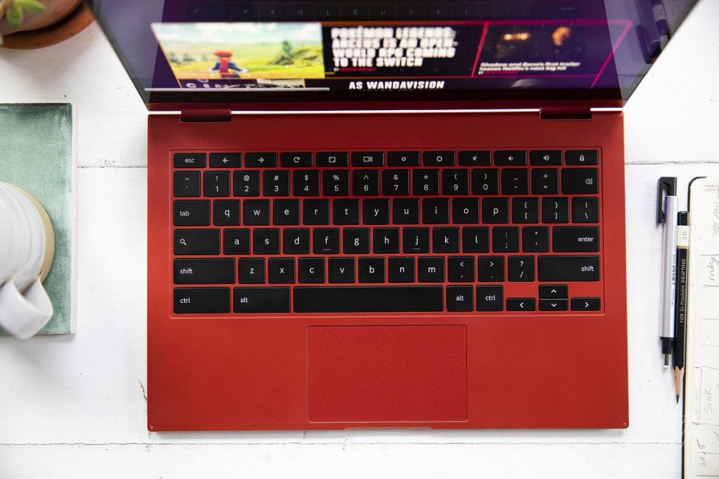 Samsung Galaxy Chromebook keyboard and touchpad